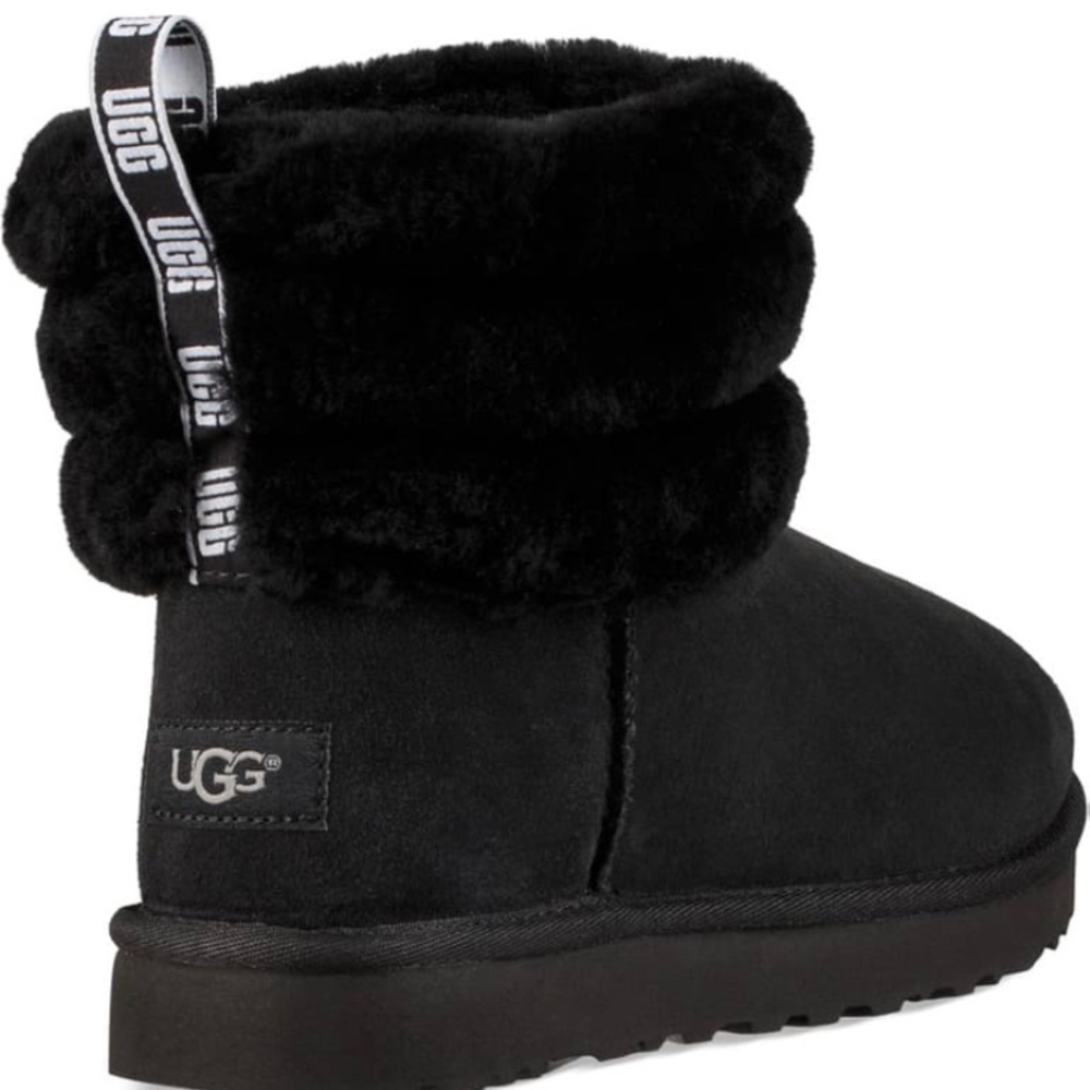 UGG Classic Fluff Quilted Boot, EUC
